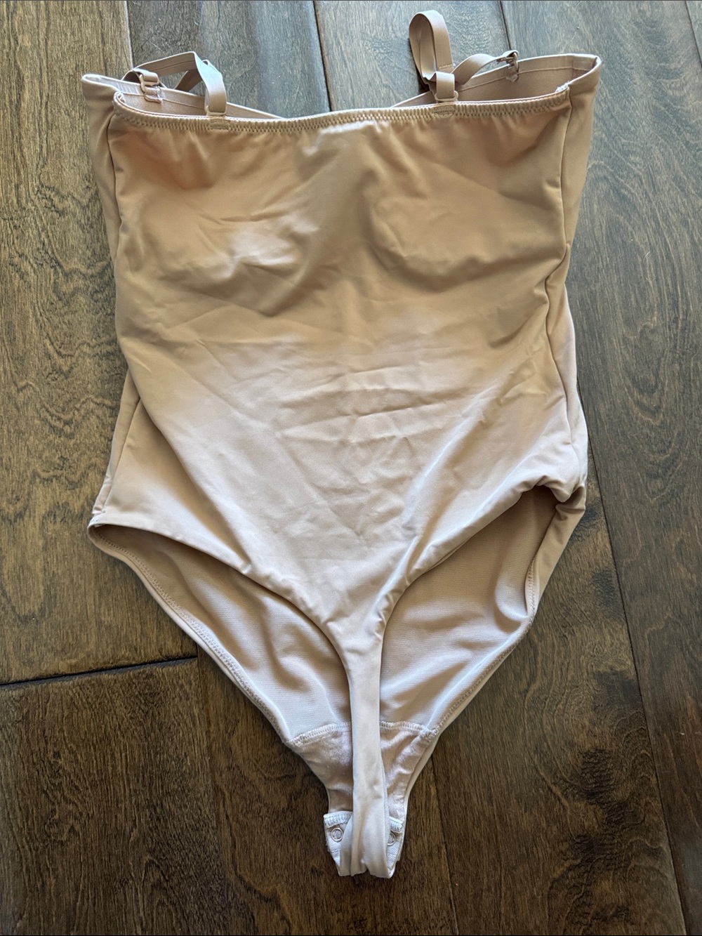 SKIMS Stretch Sheer Bodysuit - Light Beige - Picture 3 of 6